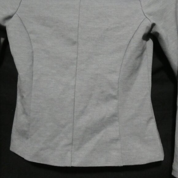 H&M | 7-8 years | Grey Dress Jacket | Button-Up Front | Pink Flower and Bow - Picture 14 of 15